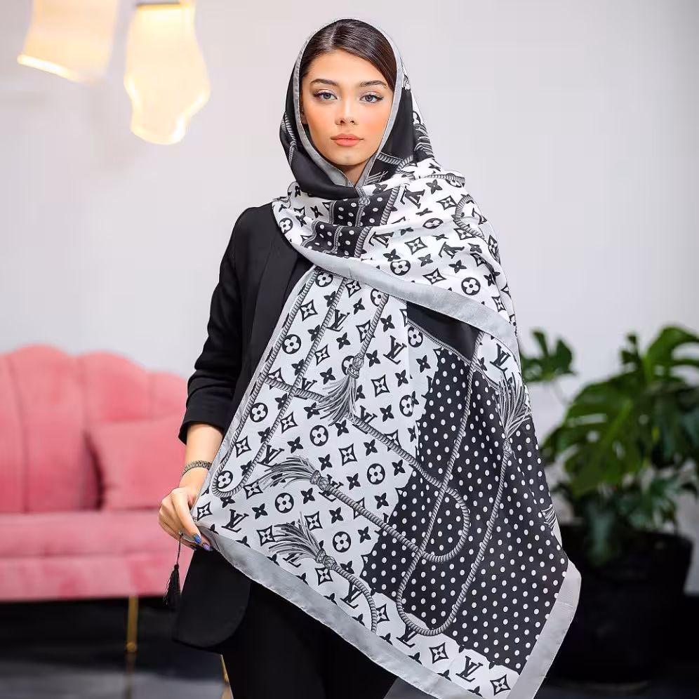 شال زنانه  نخی حراج  تابستانه منگوله دار چاپ دیجیتال در بیست طرح زیبا و متنوع