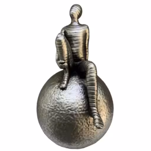 مجسمه مومیایی منتظر