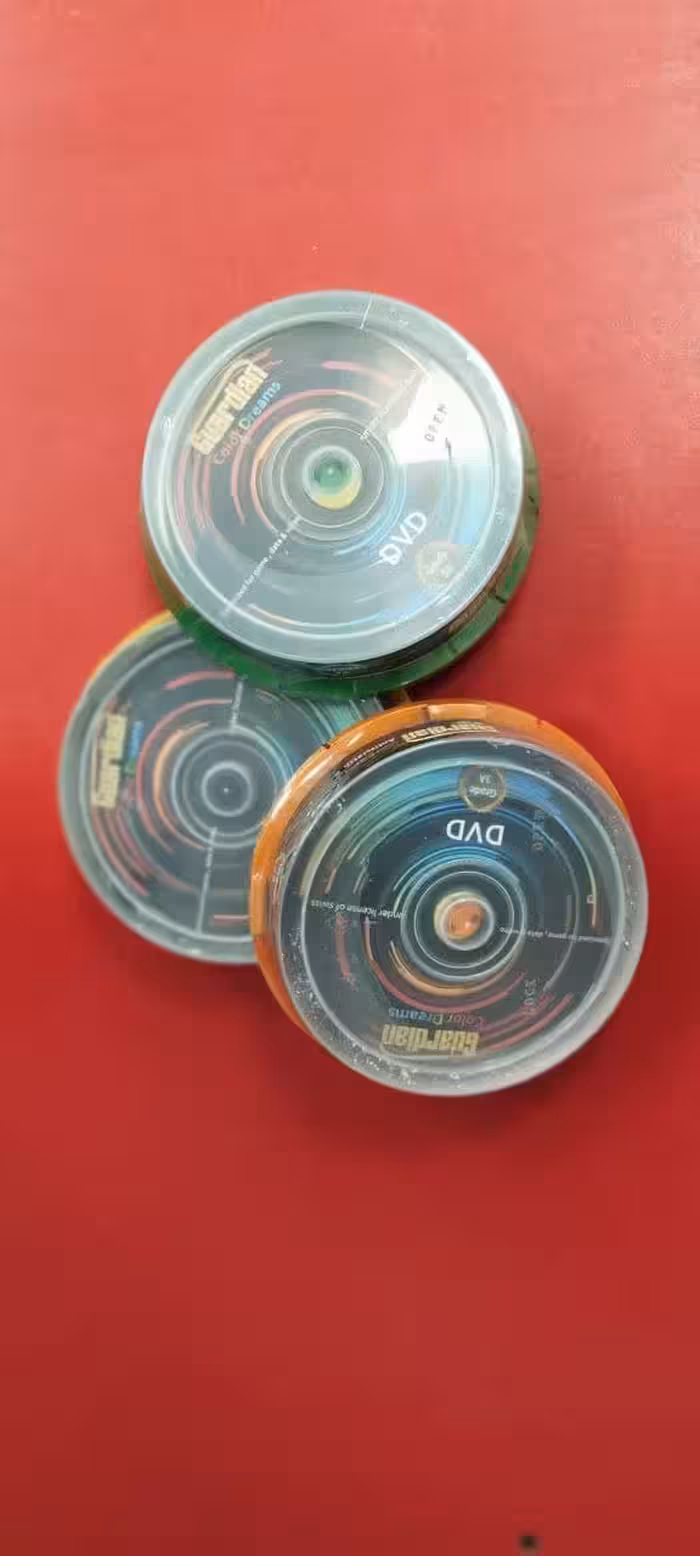 دی وی دی رنگی گاردین