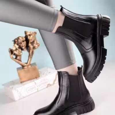 نیم بوت زنانه سایز37تا40 حتما موجودی بگیرید ارسال رایگان