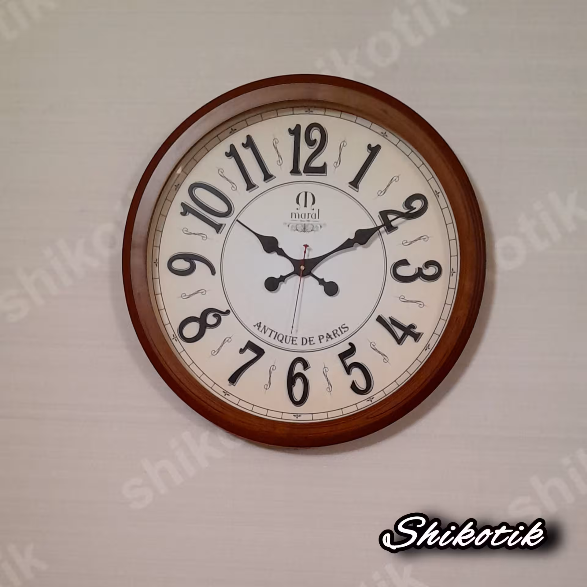 ساعت دیواری تمام چوب سنگین (روس) مارال