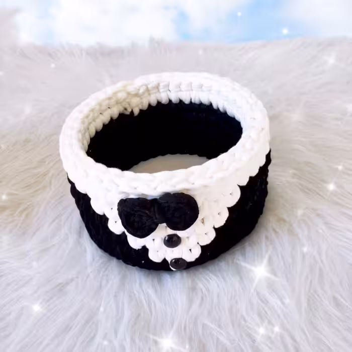 سبد قلاب بافی تریکو طرح عروس و داماد کد 80065 مجموعه 2 عددی