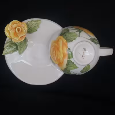  ست فنجان و نعلبکی سرامیکی هیوا مدل گل رز برجسته کد 10882355