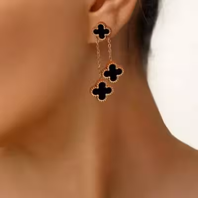 گوشواره ونکلیف . برند فرانسوی جواهرات. کد Gv64..