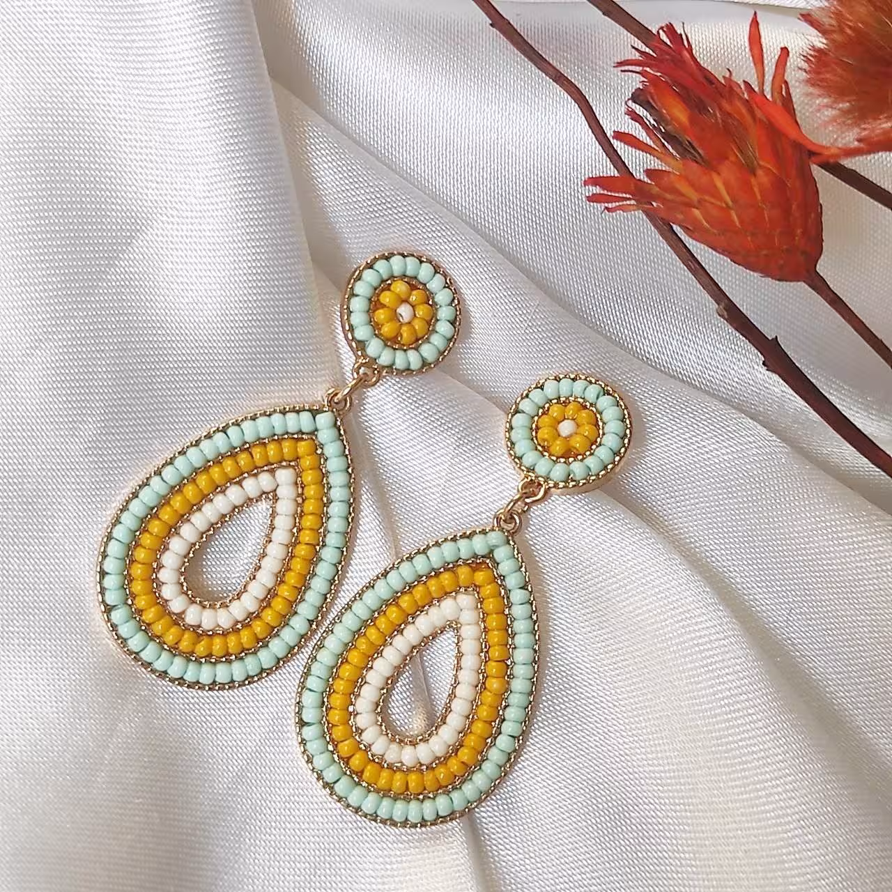 گوشواره مهره ای گوشواره فیروزه ای رنگ گوشواره تابستونی گوشواره خاص گوشواره آویزی 