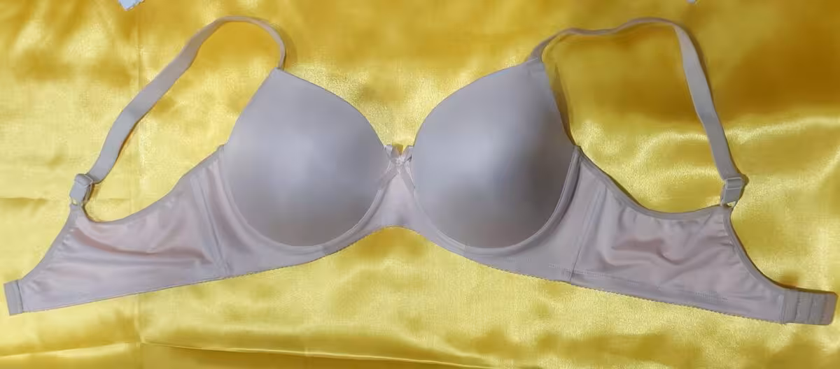 سوتین دکلته زنانه کرم کد R-369