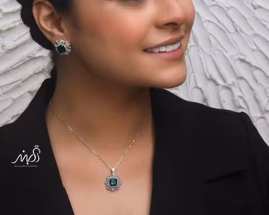 💍نیم ست لاکچری با نگین زمرد خاص و زیبا ، نقره عیار 925(N_4274)