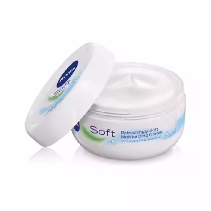 کرم مرطوب کننده سافت نیوآ  Nivea