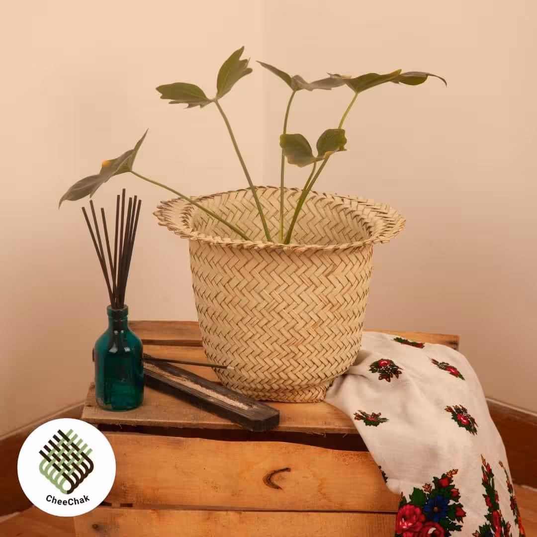 گلدان حصیری پایه دار بزرگ 