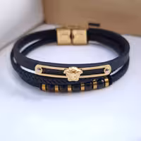 دستبند ورساچه چرمی اسپرت سه دور