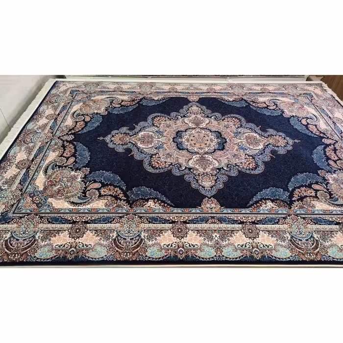 فرش ماشینی زمرد مشهد مدل گلایل زمینه سورمه ای