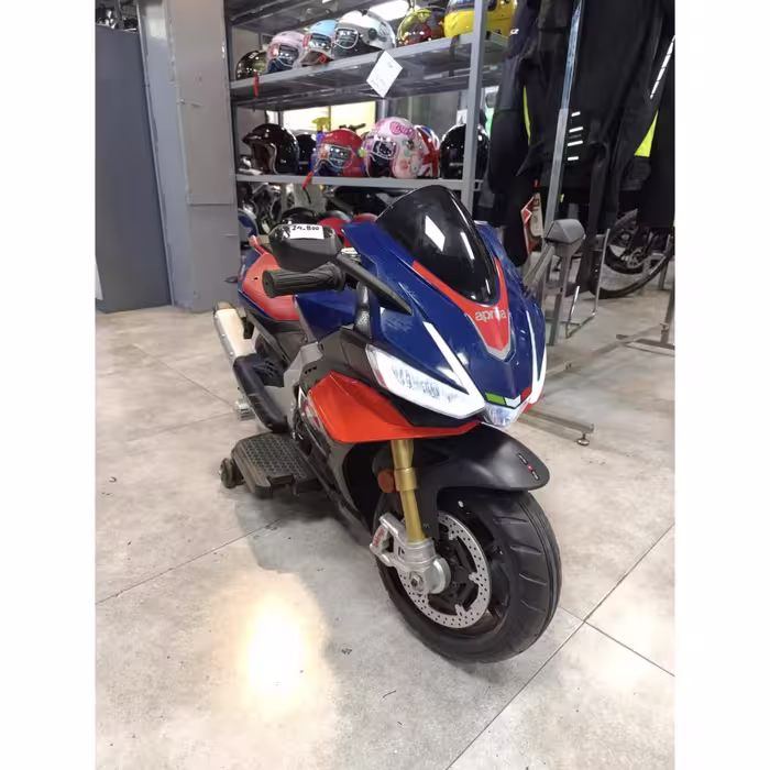 موتور شارژی ریس آپریلیا طرحدار (Aprilia)