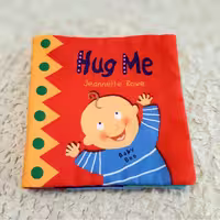 کتاب اورجینال پارچه ای hug me شناخت خانواده