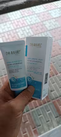 ضدآفتاب بی رنگ هیالورنیک اسید آبرسان دکتر راشل اورجینالSPF50