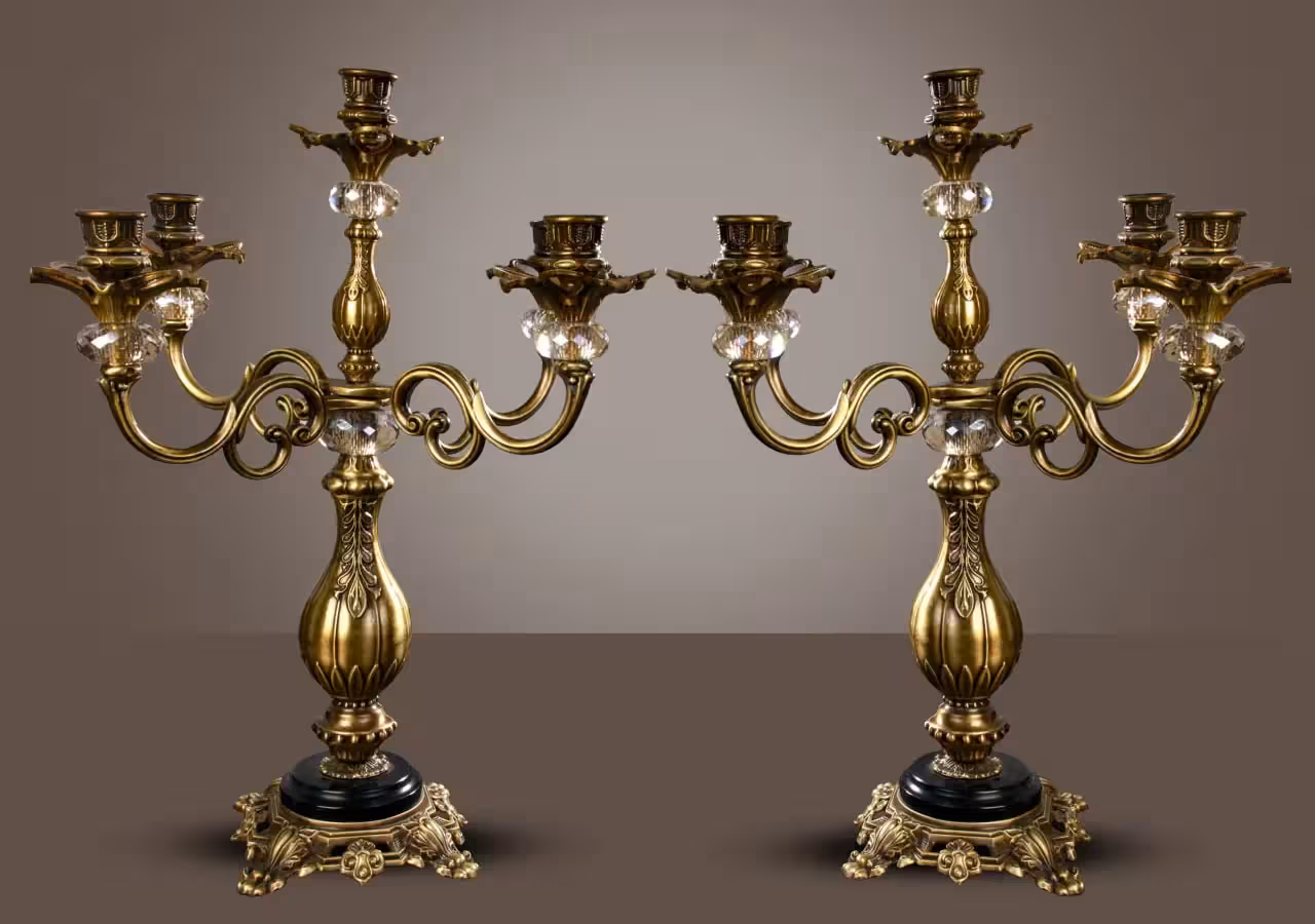 شمعدان سلطنتی پنج‌شاخه طلایی کوزه‌ای