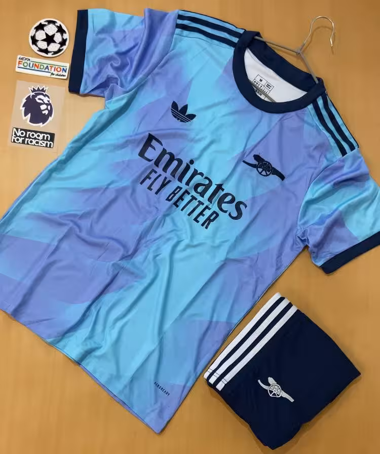 کیت سوم آرسنال 2025 هواداری