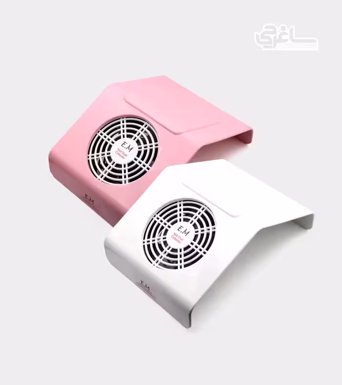 فن زیر دست کاشت ناخن E.M