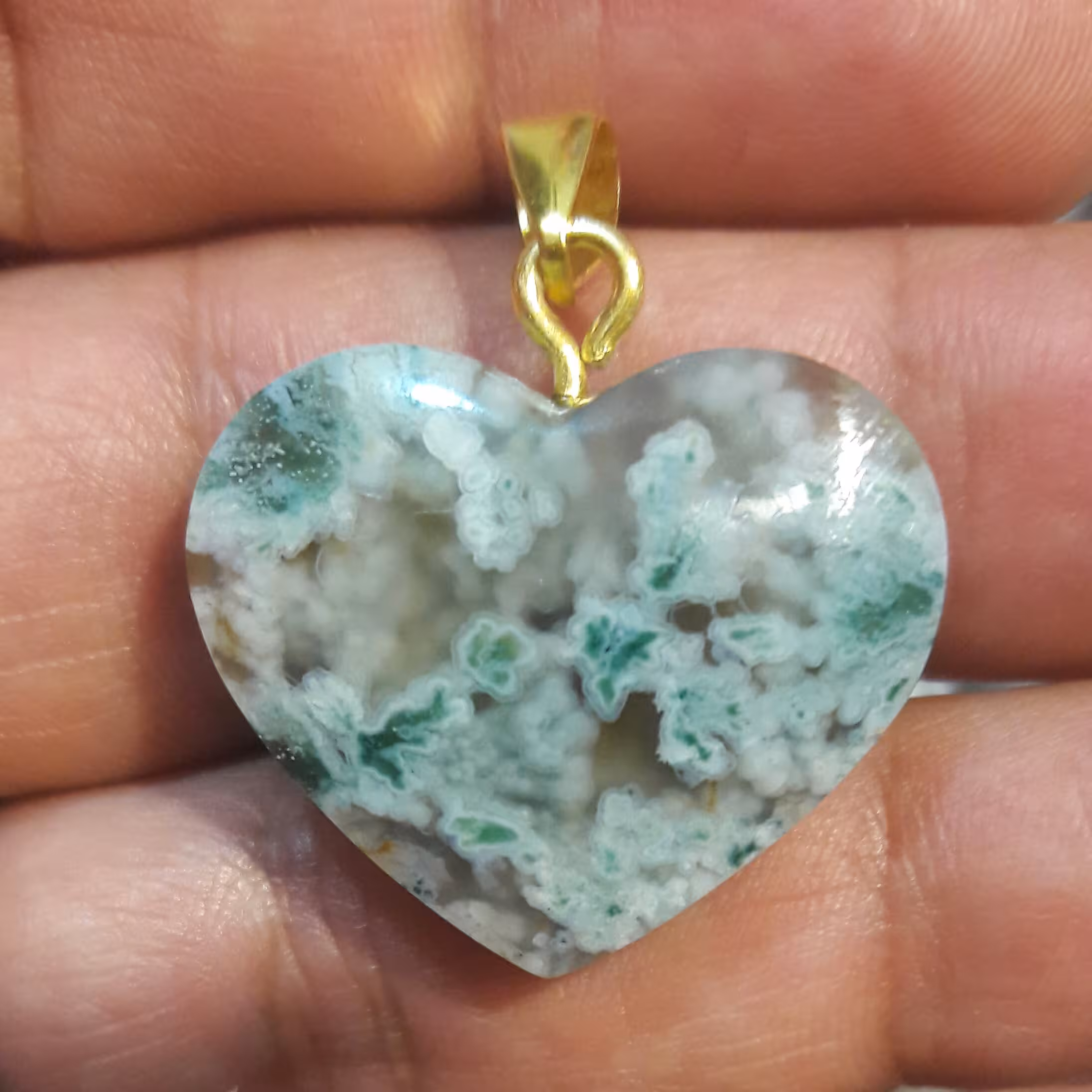 شجر  زیبای گردن آویز مدل قلب بسیار زیبا  اصل و طبیعی