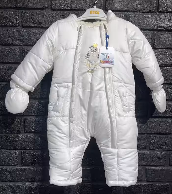 کاپشن سرهمی نوزادی بامبیلی  اورجینال ترکیه با پاپوش و دستکش مجزا  مناسب سایز 12-9- ماه   bombili