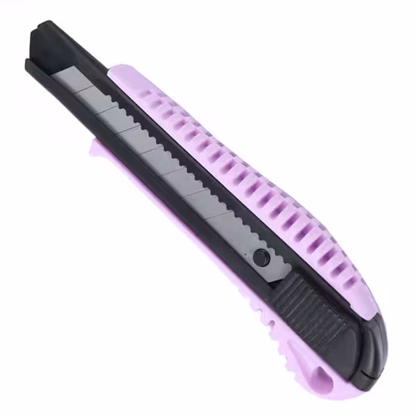 کاتر تویو پلاستیکی یاسی Toyo 18mm