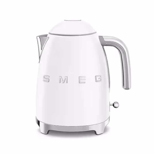 کتری برقی ساده اسمگ رنگ سفید مات مدل Smeg KLF03