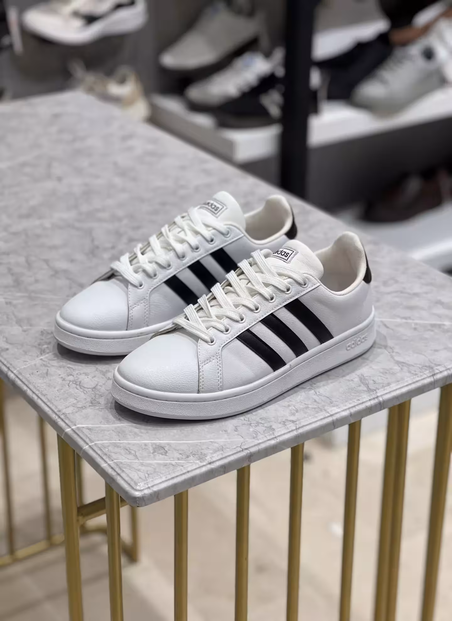 ونس آدیداس مردانه YM101 رنگ سفید مشکی سایز40