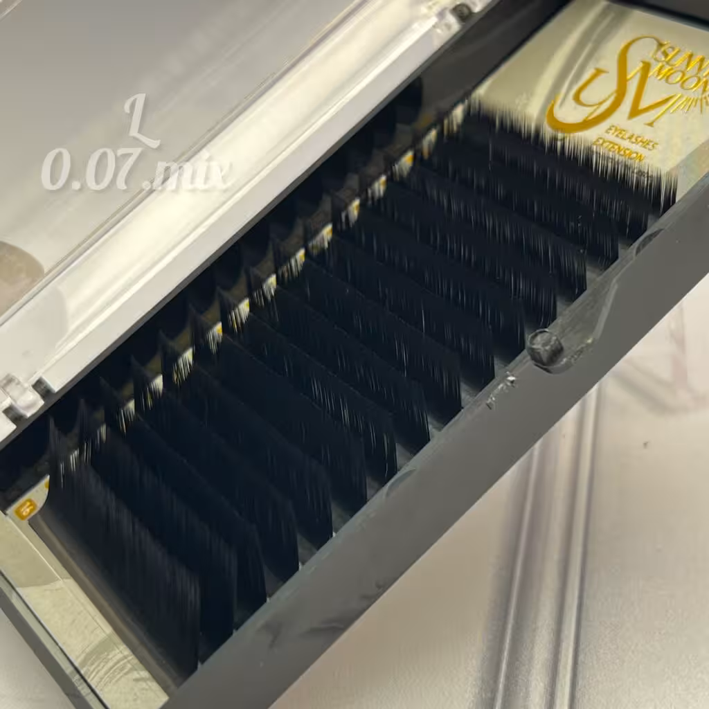 مژه 16 لاین سانی مون  L07mix