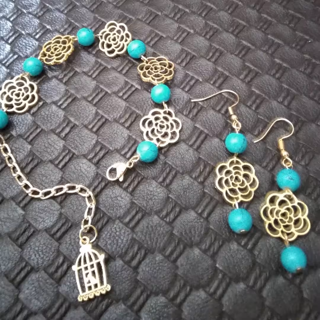 نیم ست گوشواره و دستبند