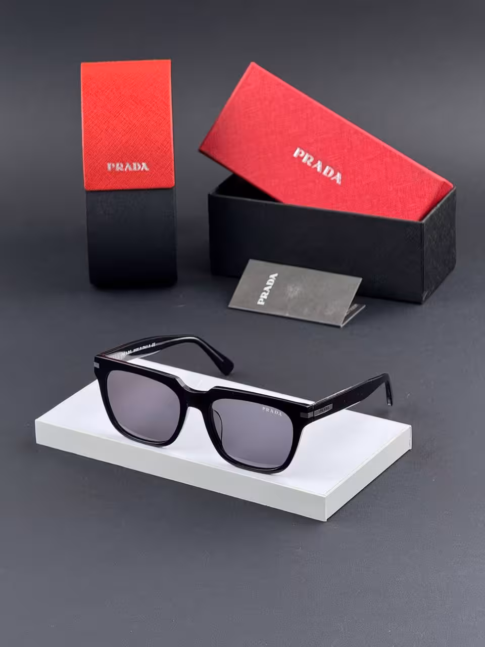 عینک آفتابی پرادا مدل PR04