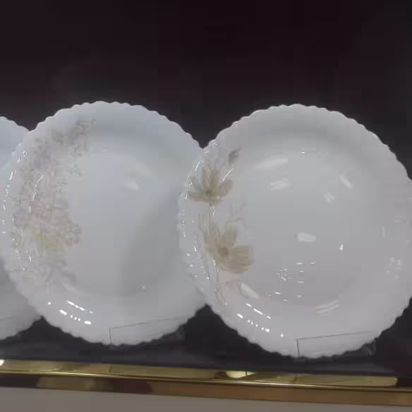 پلوخوری گرد