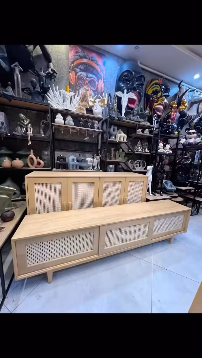 ميز تى وى چوب حصيرمون