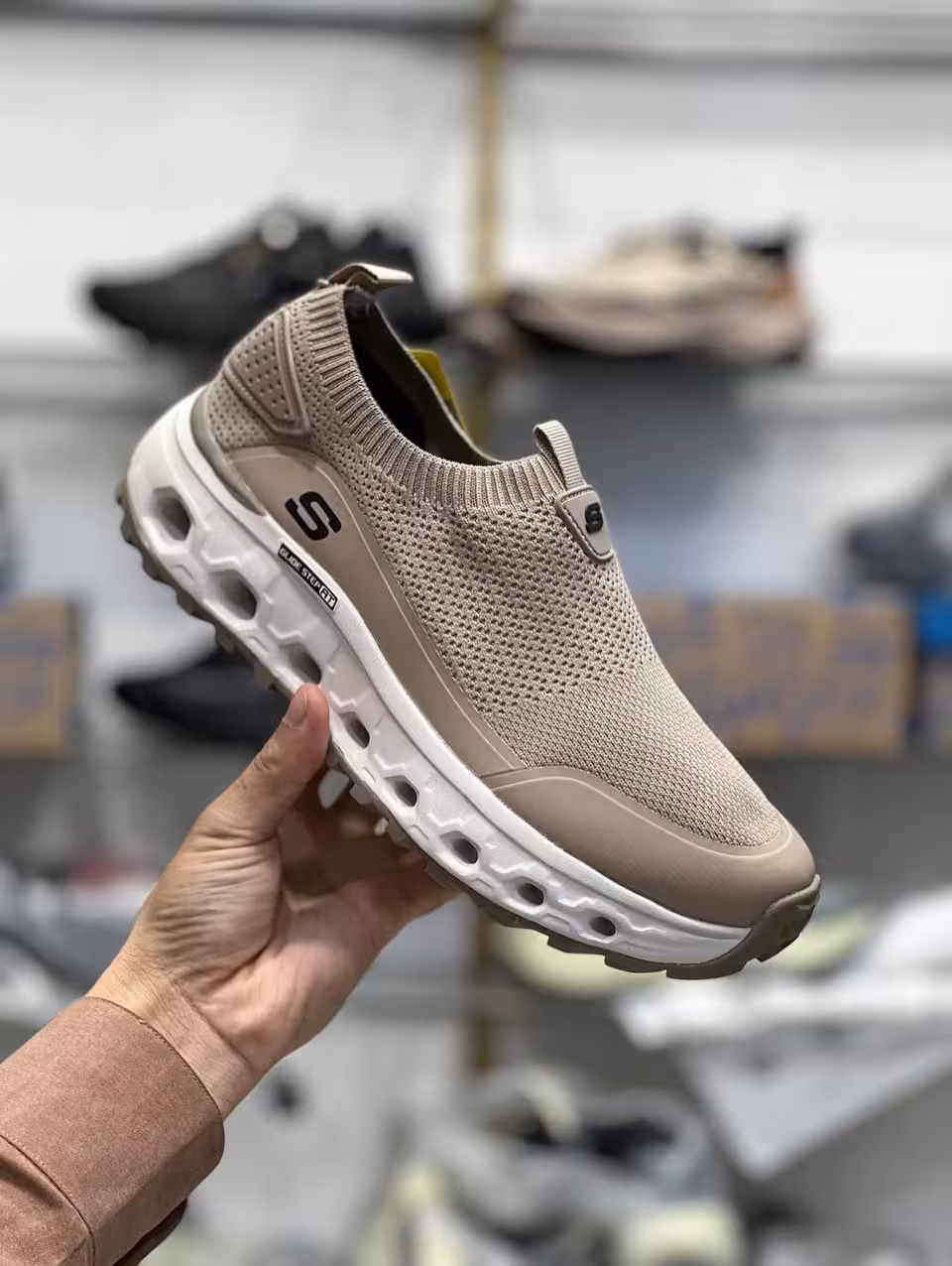 کتونی رانینگ و پیاده روی اسکیچرز بدون بند طبی سایز 40 تا 45 SKECHERS