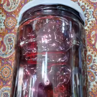 مربا آلبالو خانگی خوش طعم و لذید بدون مواد نگهدارنده وزن با شیشه 1250 گرم