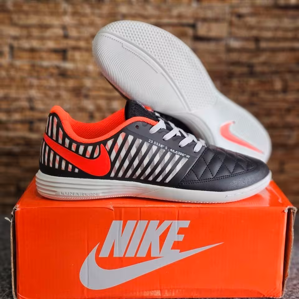 کفش فوتسال نایک لونار گتو مشکی