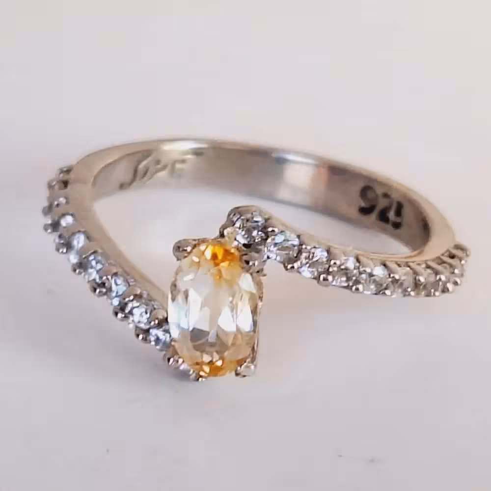 انگشتر نقره زنانه سیترین سبک و اصل آقابزرگ کد 622