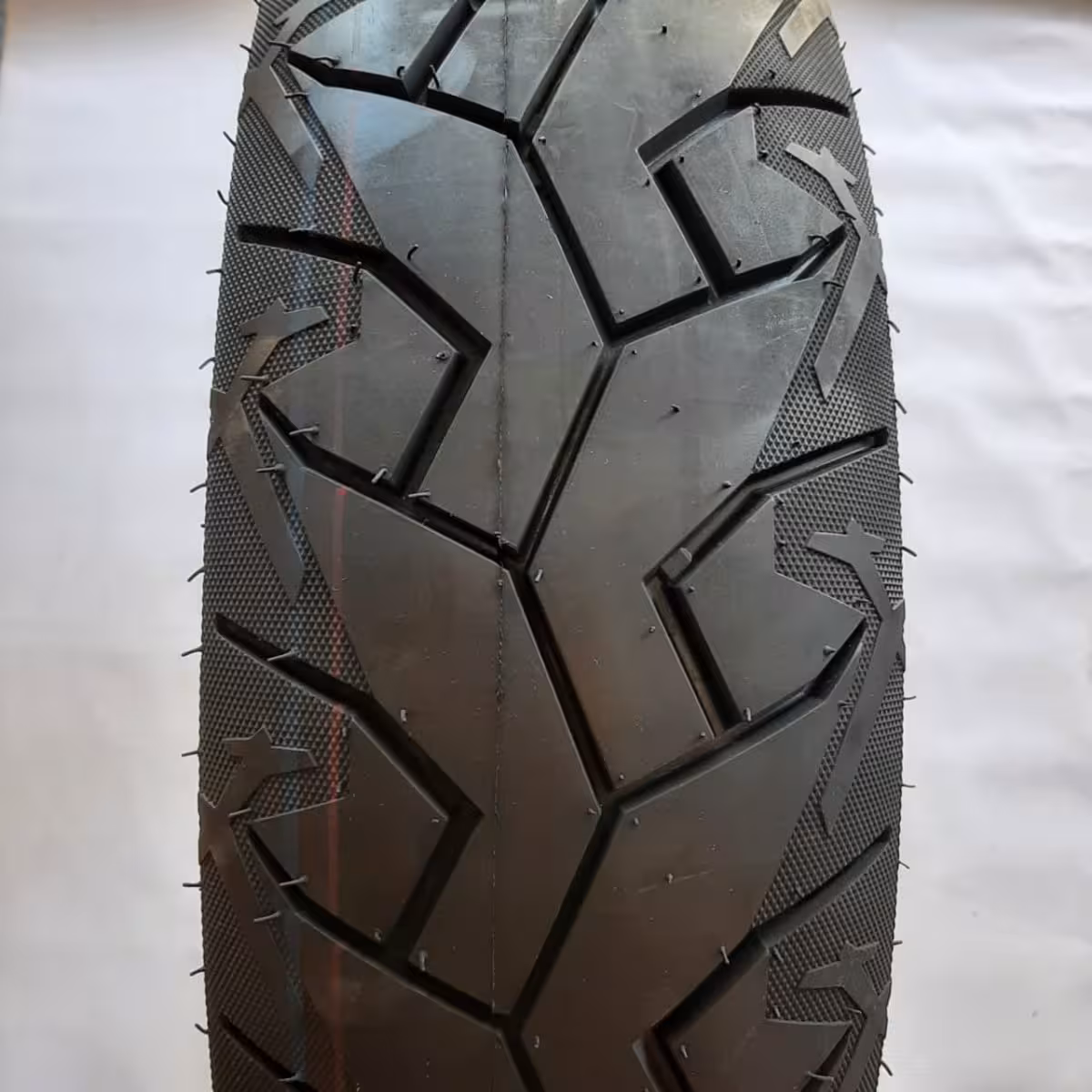 تایر ( لاستیک ) 140/70/17 یاسا گل کارن تیوبلس