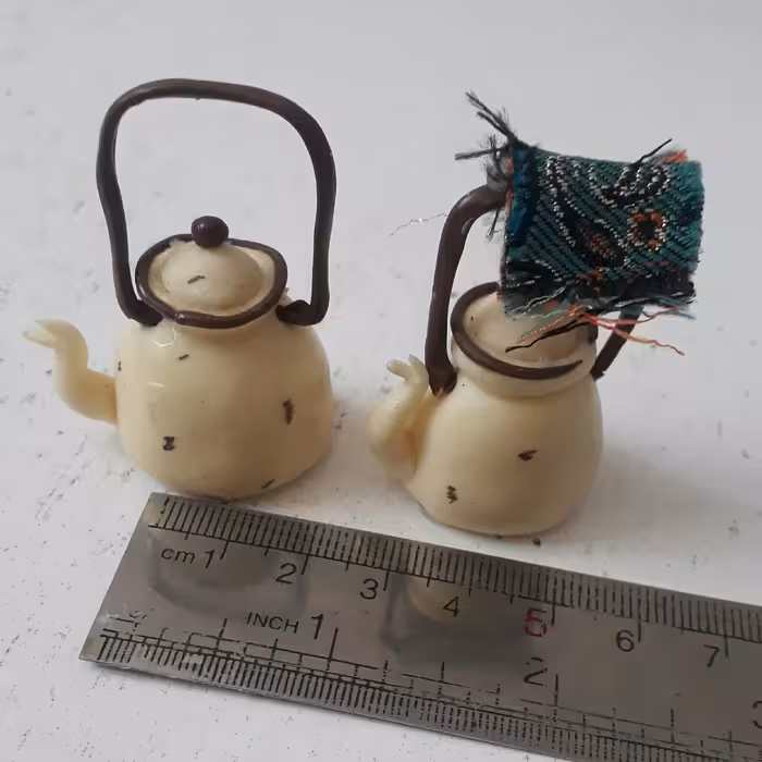 لعابی قدیمی مینیاتوری با خمیر چینی مناسب تمام مکان ها یادآور خونه های مامان بزرگ وپدربزرگ ها خاطرات قیمت به صورت تک