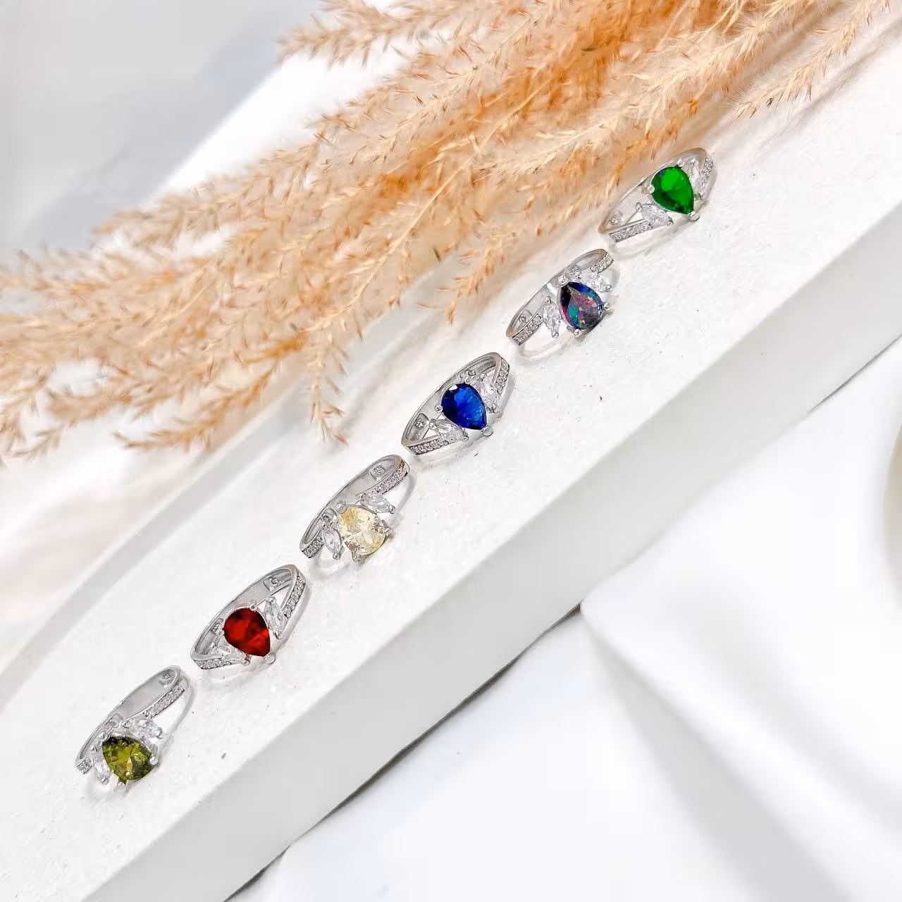 انگشتر جواهری سنگ رنگی نقره زنانه کد 10882