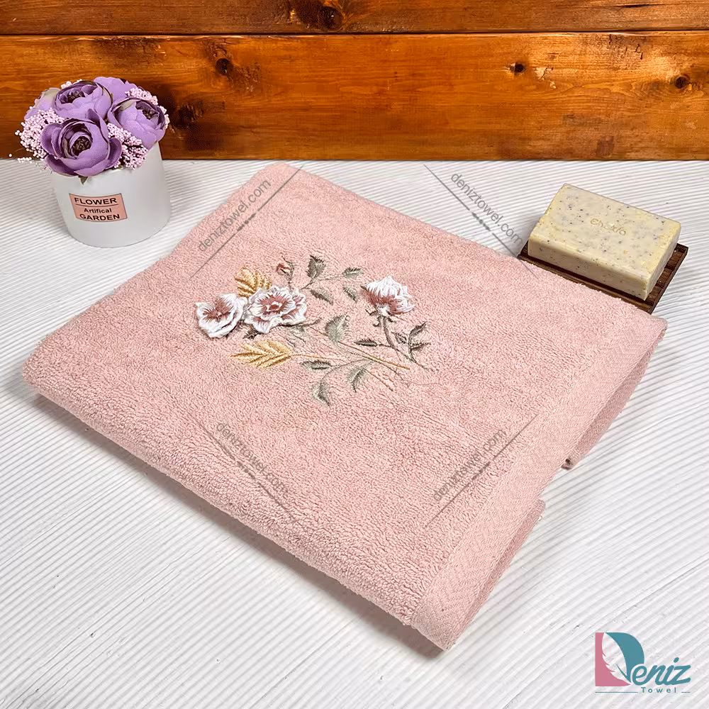حوله دستی طرح ریحانا رنگ کالباسی