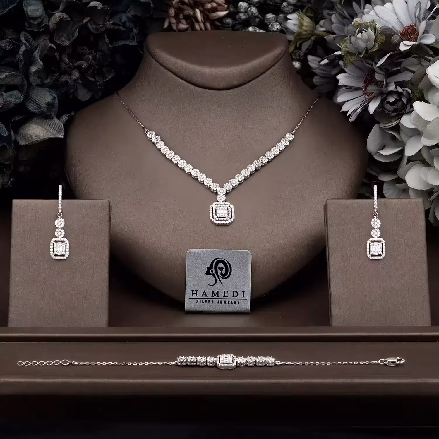 سرویس نقره زنانه امرالدکات فلاور مدل SIC F41