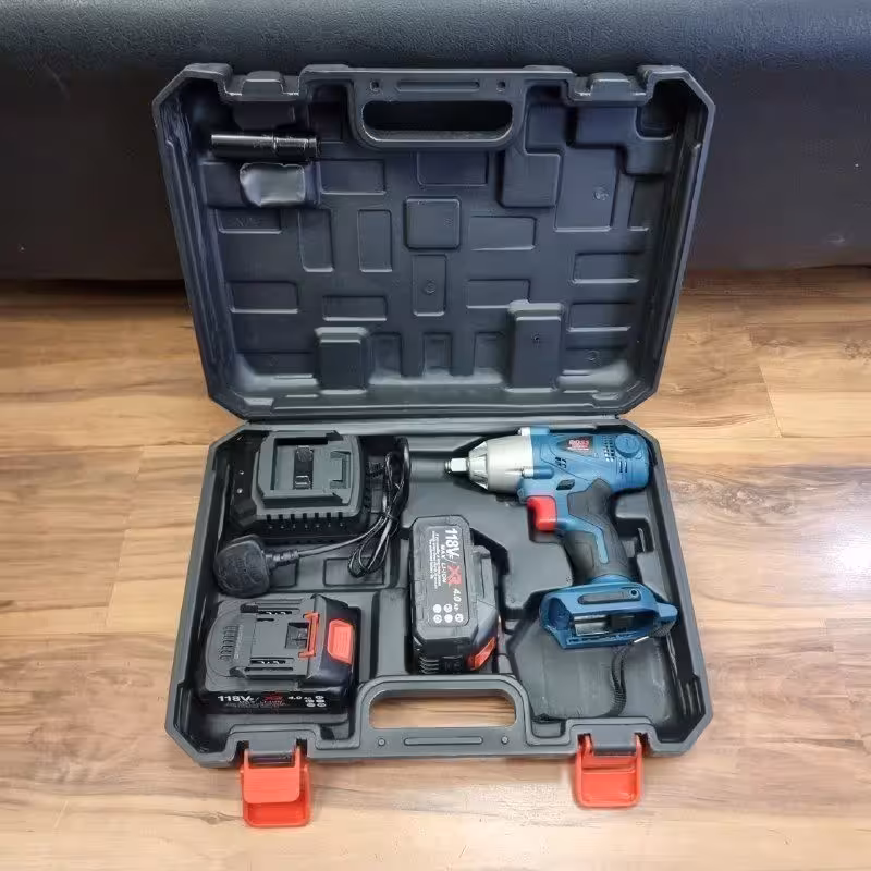 بکس شارژی 118 ولت 4 آمپر باس مدل BS88