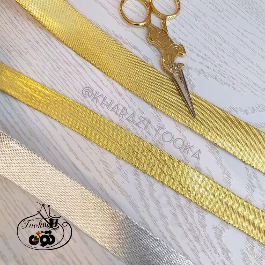 نوار اریب ساتن طلایی، نقرهای