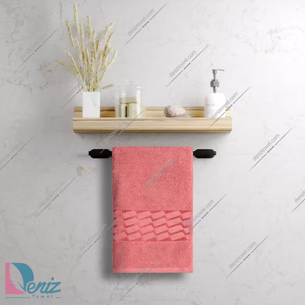 حوله دستی بزرگ طرح آرام رنگ کالباسی تیره