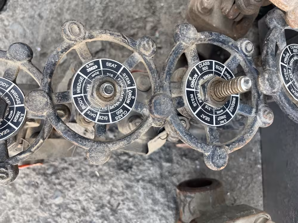 شیر کشویی 3/4 اینچ ساکت ولد کلاس 800 از جنس  SAET F316 STEM F316  DISC F316 BODY A105N