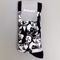 جوراب ساقدار کالزی لند طرح فیس سفید مشکی