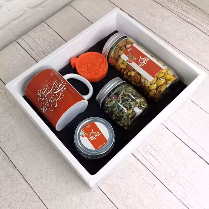 پک هدیه شب یلدا کد B106