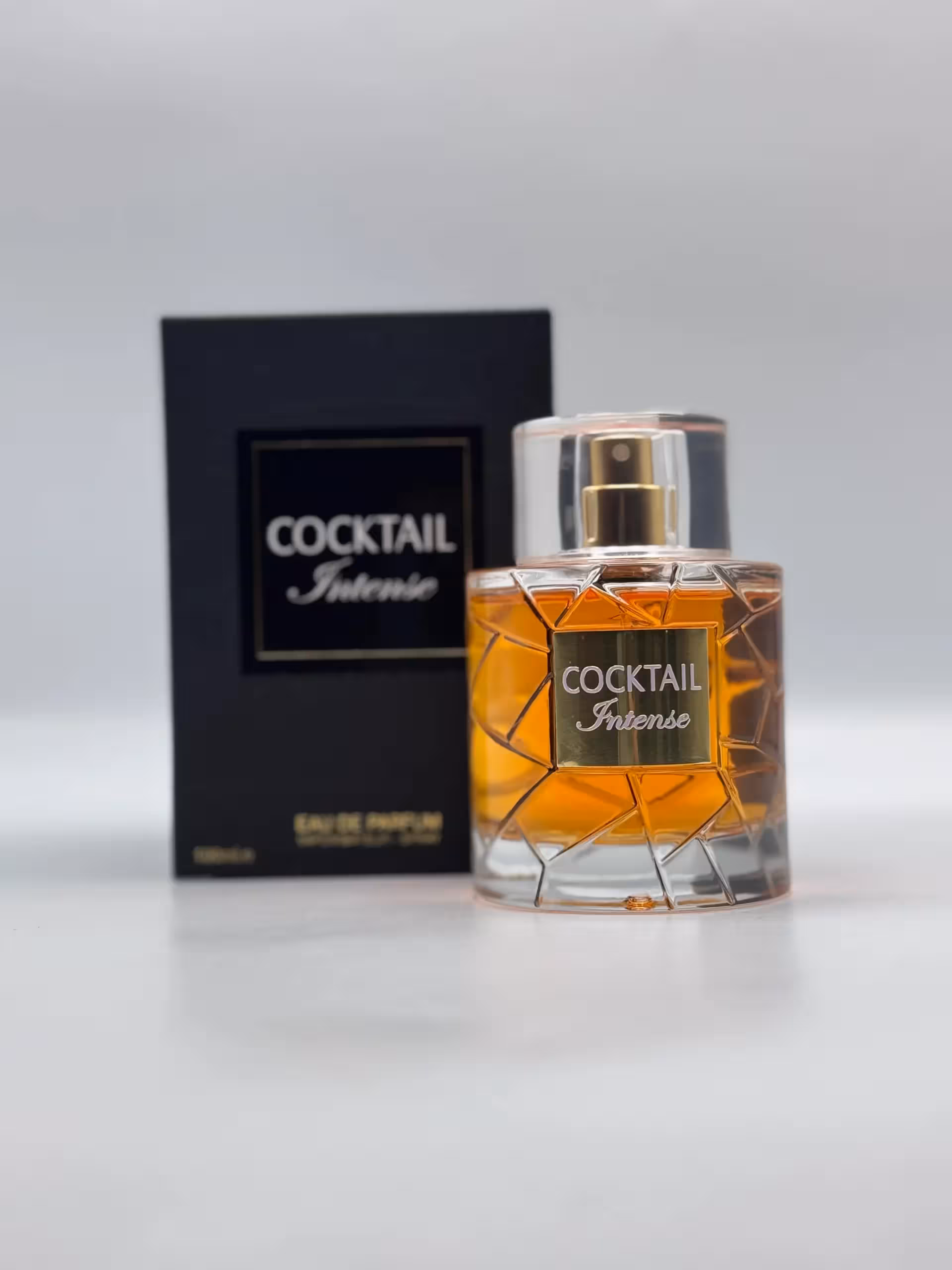 ادکلن کوکتل اینتنس فراگرنس ورد زنانه و مردانه حجم 100 میل(Cocktail intense)