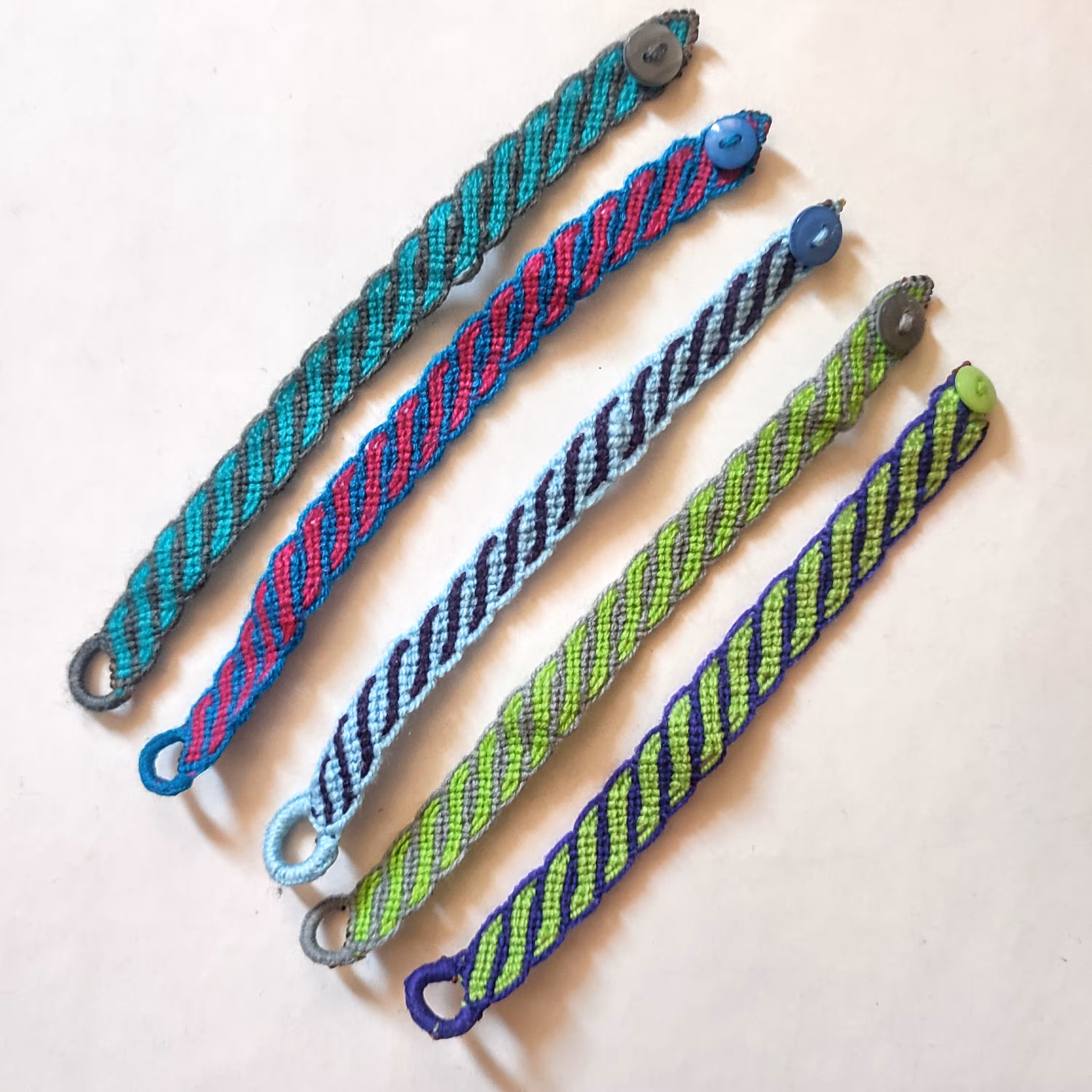 دستبند دوستی طرح خطی یک و نیم سانتی