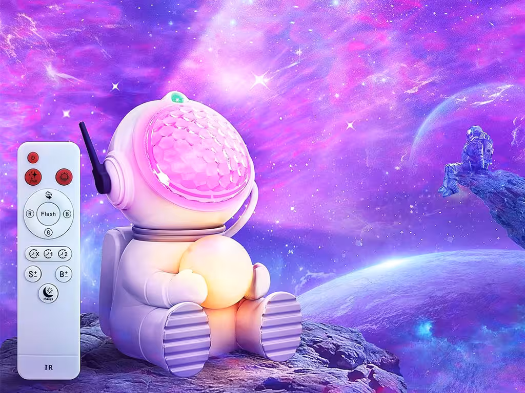 پروژکتور کهکشانی طرح ماه و فضانورد نشسته