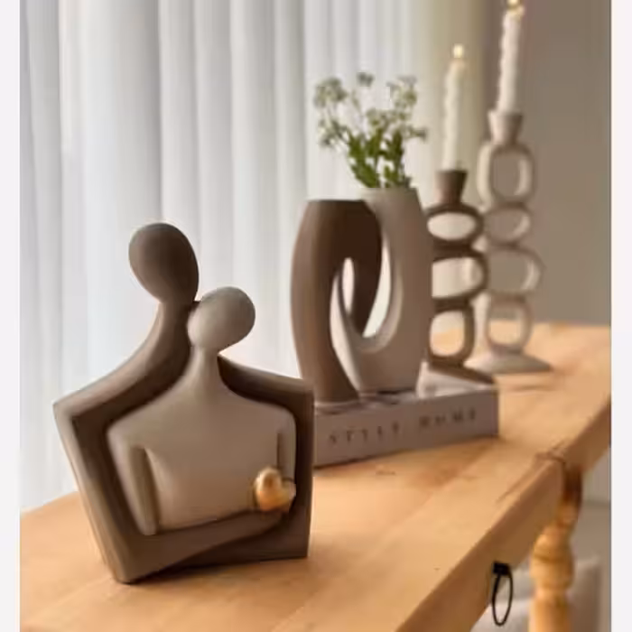 دکوری گلدان جاشمعی مجسمه کرم قهوه ای